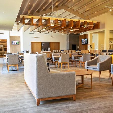 Holiday Inn Express Chihuahua By Ihg Экстерьер фото