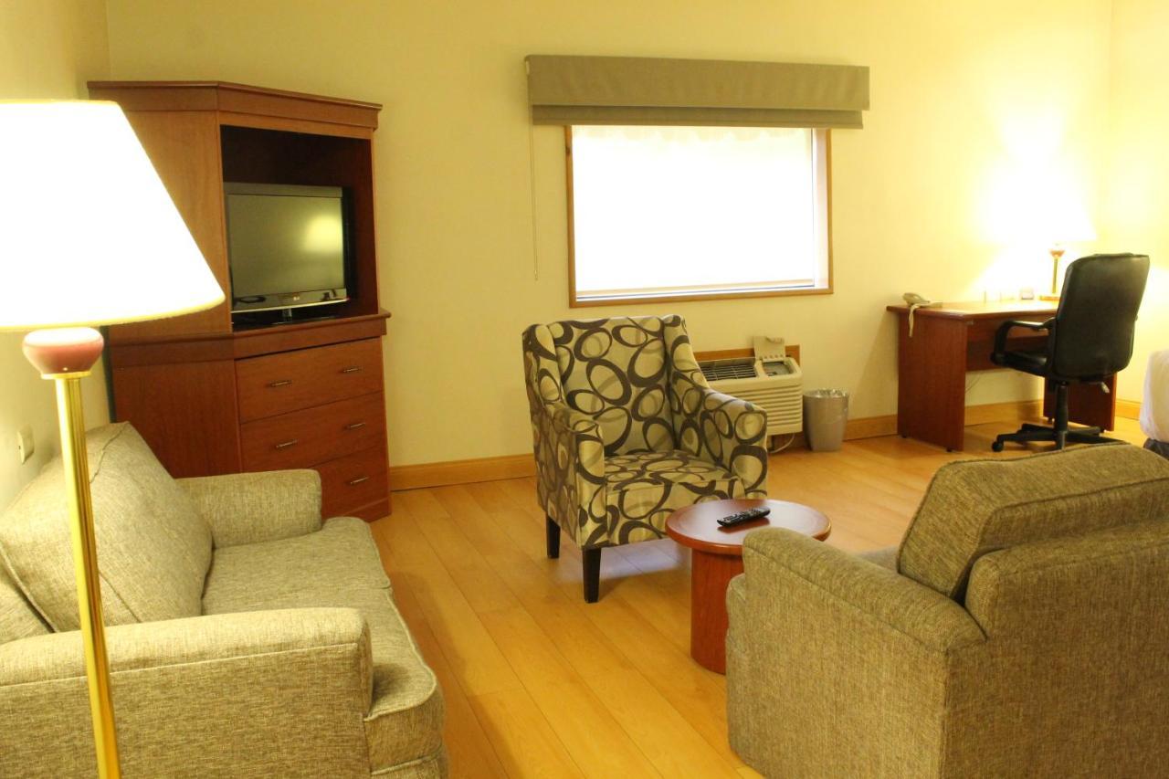 Holiday Inn Express Chihuahua By Ihg Экстерьер фото