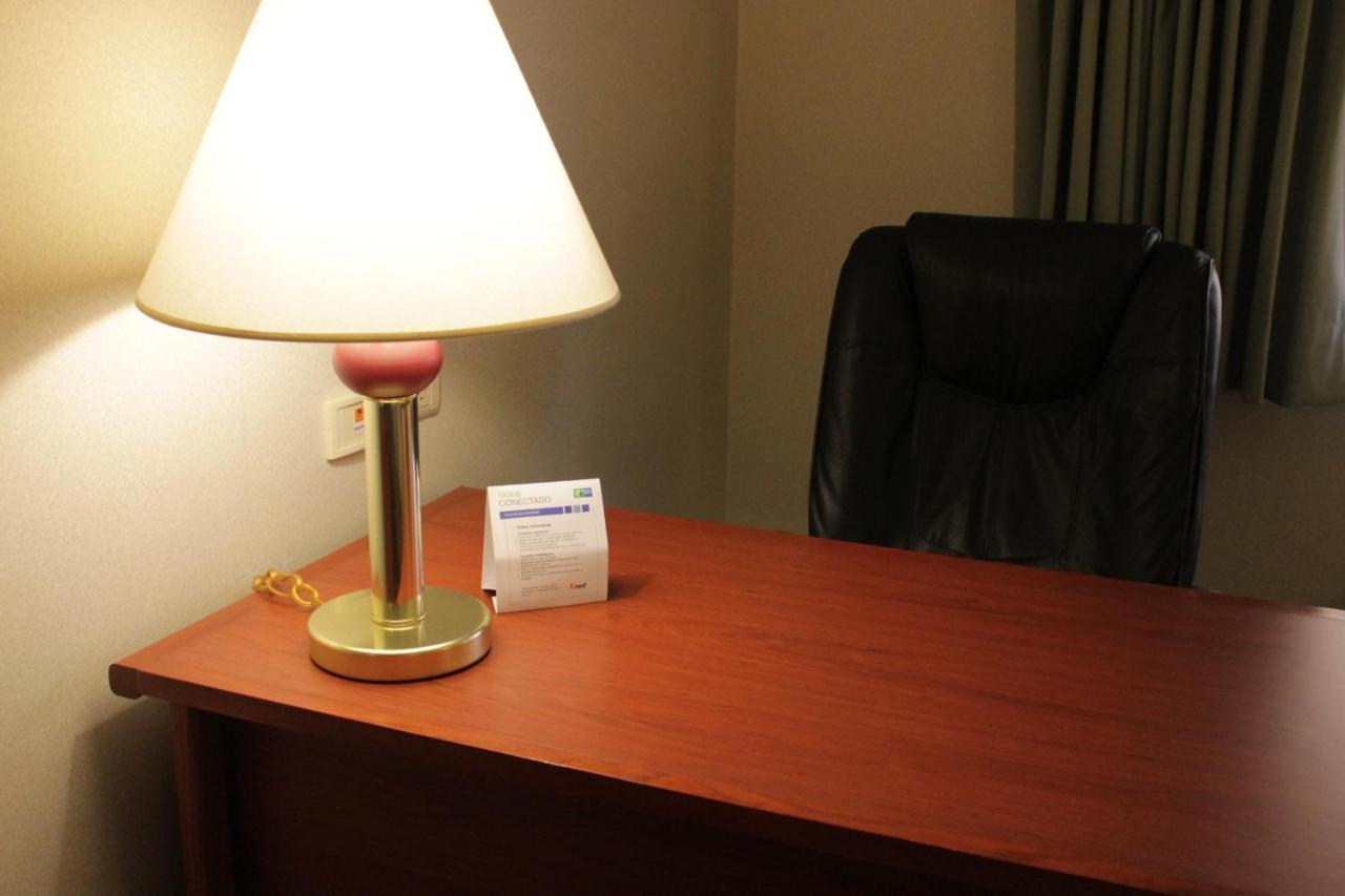 Holiday Inn Express Chihuahua By Ihg Экстерьер фото