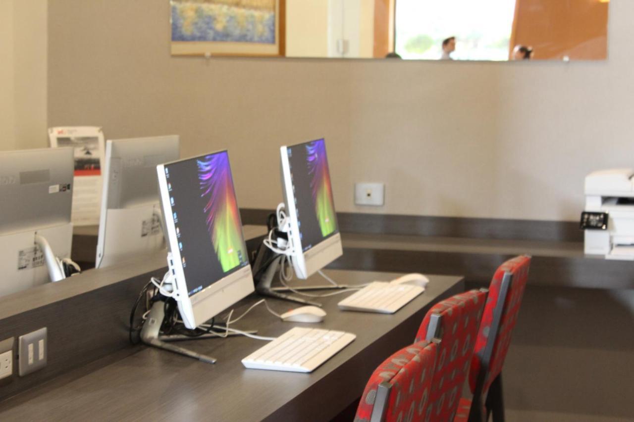 Holiday Inn Express Chihuahua By Ihg Экстерьер фото