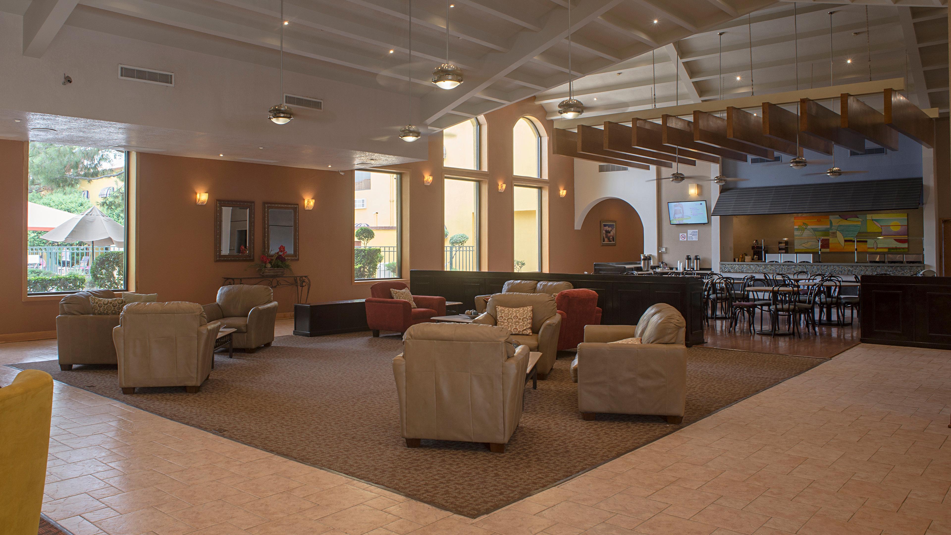 Holiday Inn Express Chihuahua By Ihg Экстерьер фото